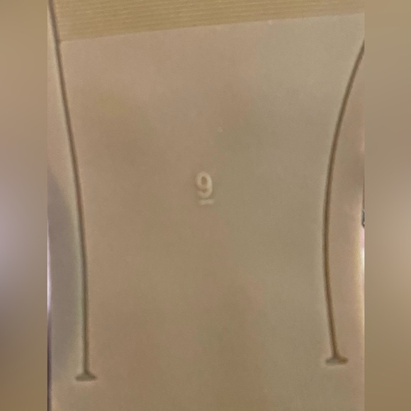 Old Navy Gladiator Style Black Sandals - Picture 4 of 4